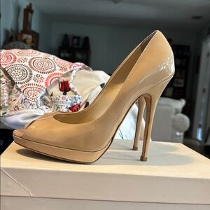 😍Jimmy Choo Nude Peep Toe Heels 110mm
Euro 37.5/US 7